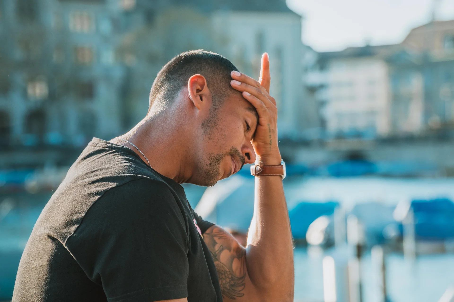 Professional experiencing burnout from unstructured hybrid work